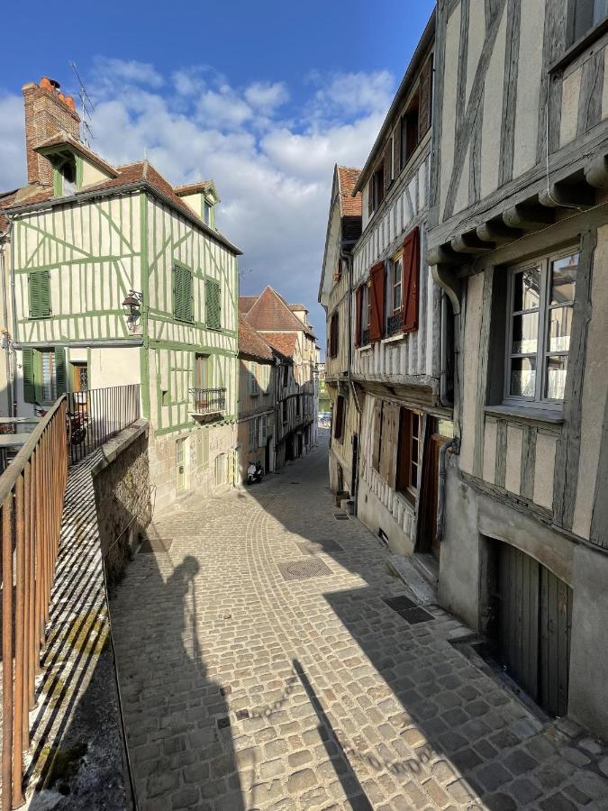 Appartement Le Cadet Roussel Auxerre Les Quais Exterior foto