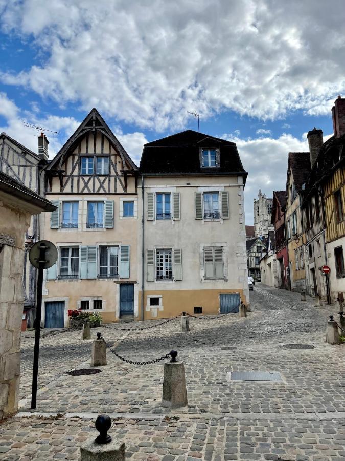 Appartement Le Cadet Roussel Auxerre Les Quais Exterior foto